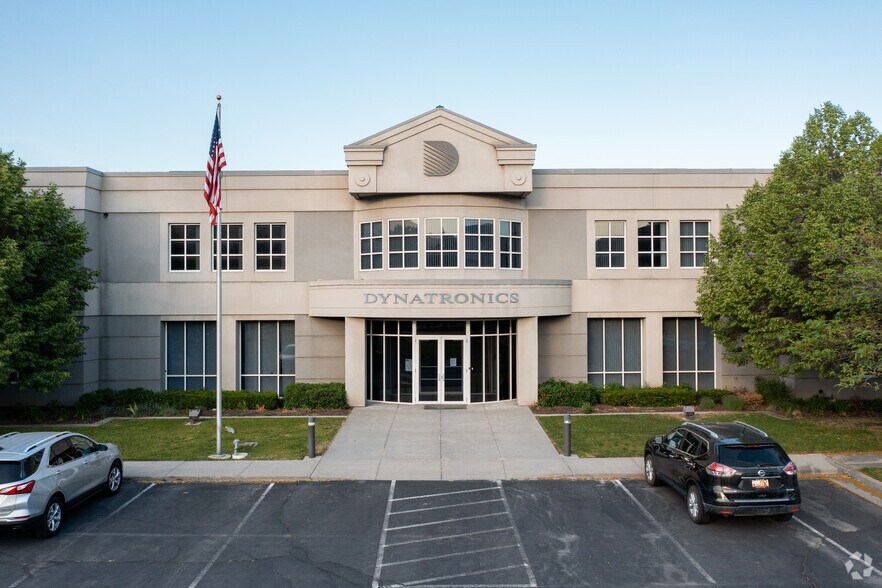 More Photos Of 7030 S Park Centre Dr, Cottonwood Heights Manufacturing For Lease