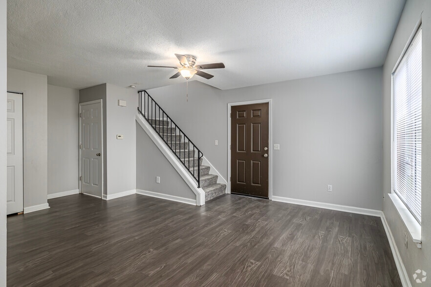 More Photos Of 5943 Walnut Cir E18, Toledo Apartments For Sale