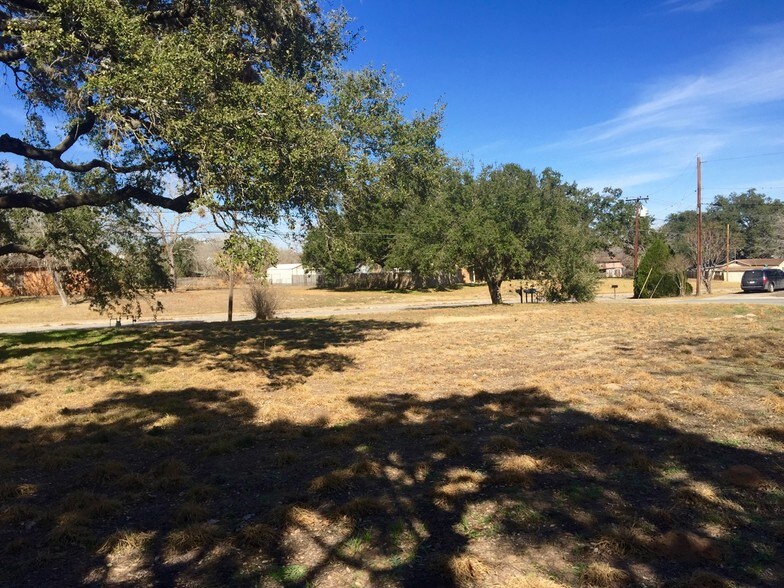 More Photos Of 621 Duck St, Pleasanton Land For Sale