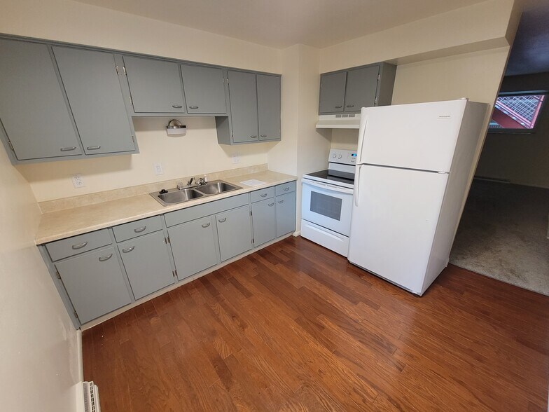More Photos Of 225 Terry St, Longmont Apartments For Sale