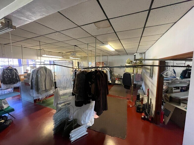 More Photos Of 4145 Brownsville Rd, Pittsburgh Storefront For Sale