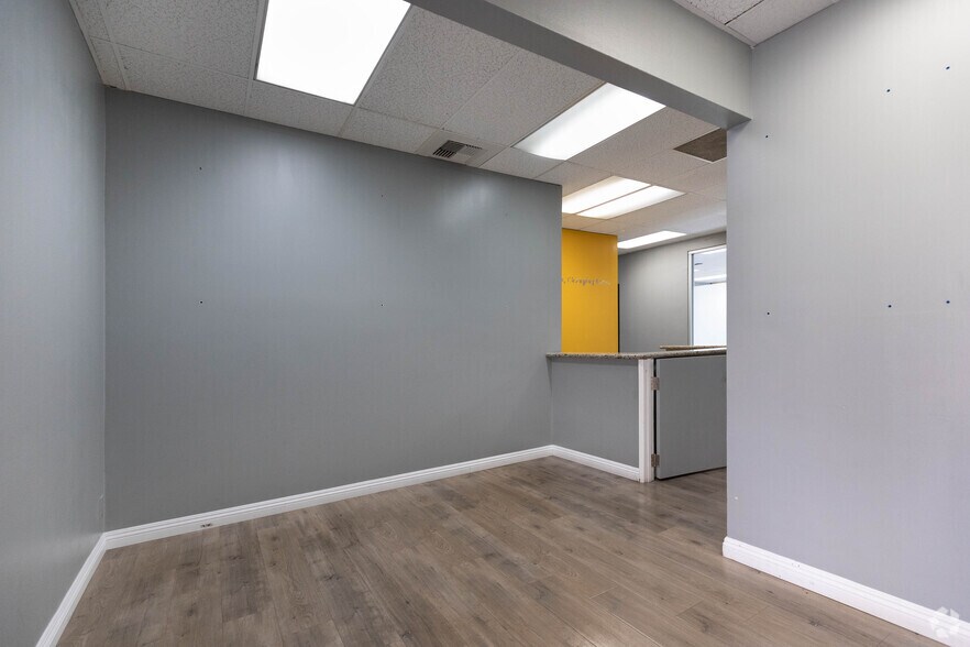 More Photos Of 140 S Flower St, Orange Medical For Lease