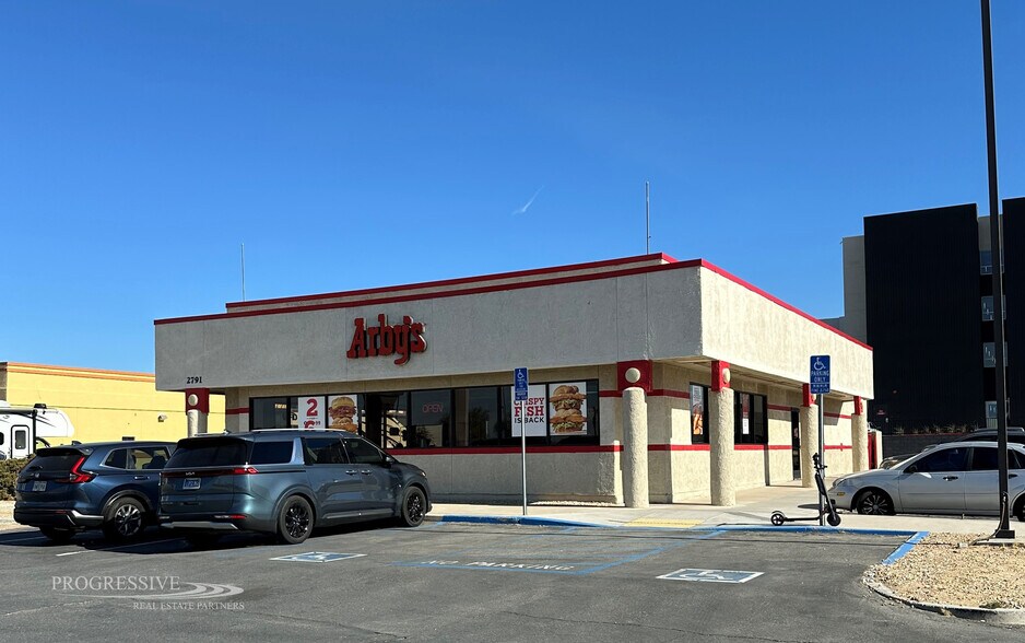 Primary Photo Of 2791 Lenwood Rd, Barstow Fast Food For Sale
