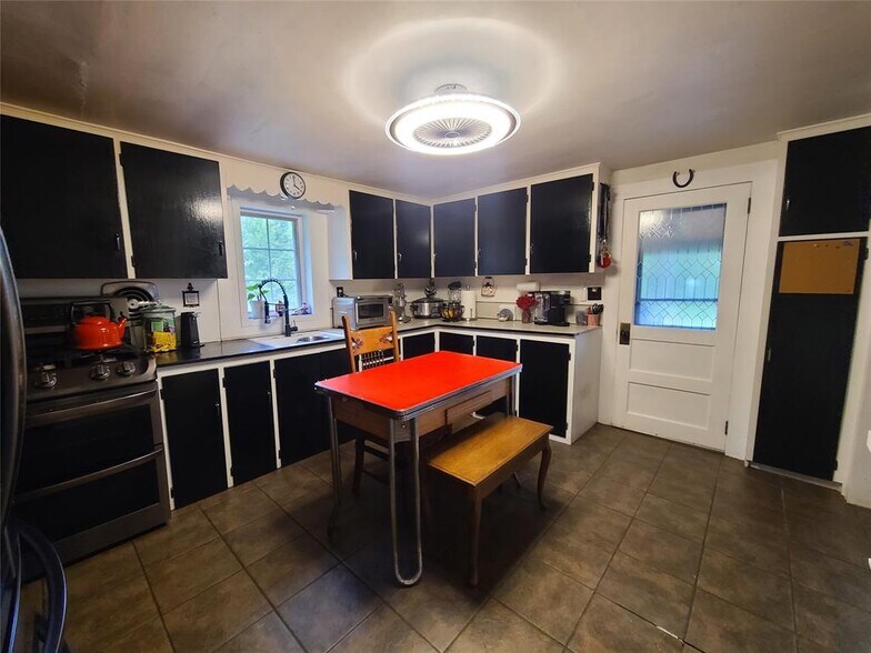 More Photos Of 41 Martin Ln, Mongaup Valley Service For Sale