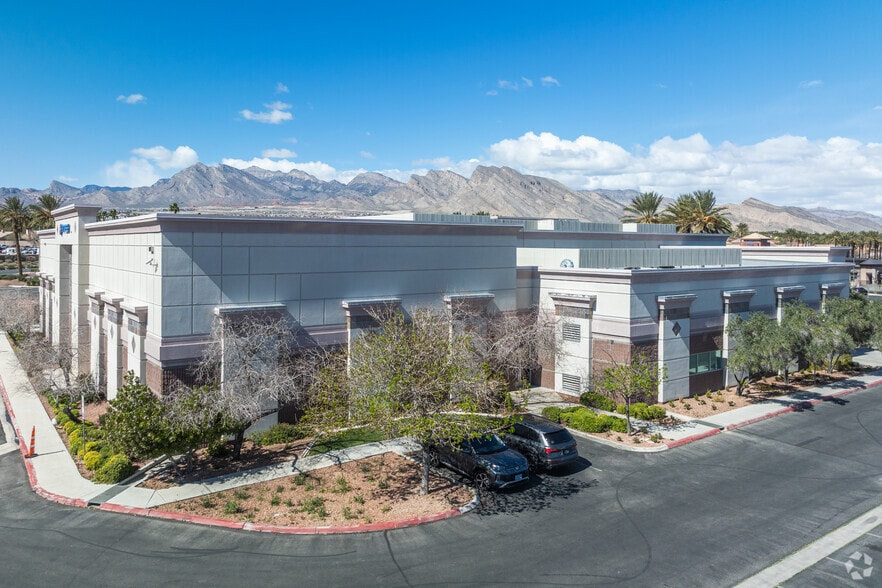 Primary Photo Of 2090 Village Center Cir, Las Vegas Health Club For Lease