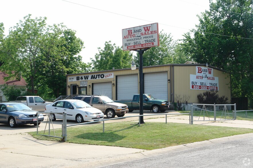 More Photos Of 403 W Walnut St, Raymore Auto Repair For Sale