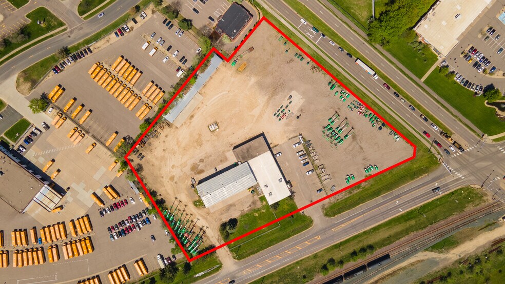 More Photos Of 15125 S Robert Trl, Rosemount Service For Sale