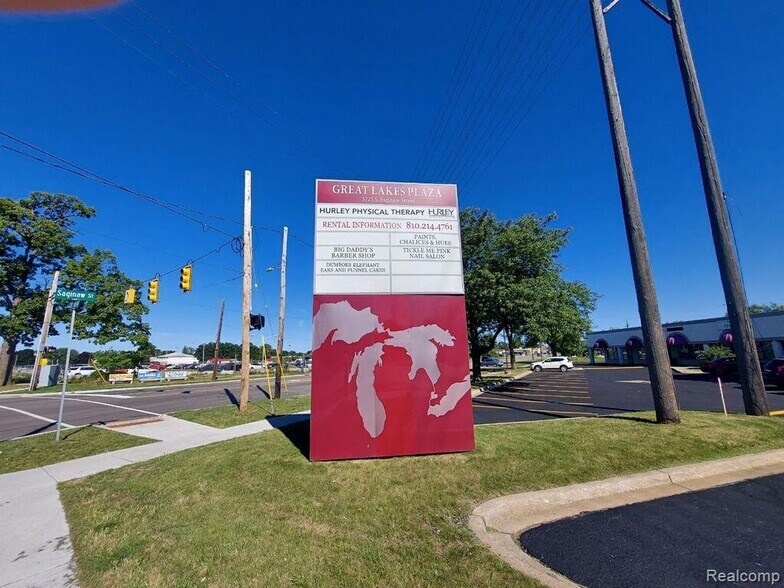 More Photos Of 3725 S Saginaw St, Flint Storefront For Sale