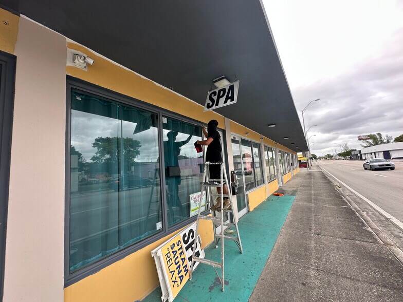 More Photos Of 4300-4316 NW 7th Ave, Miami Freestanding For Lease