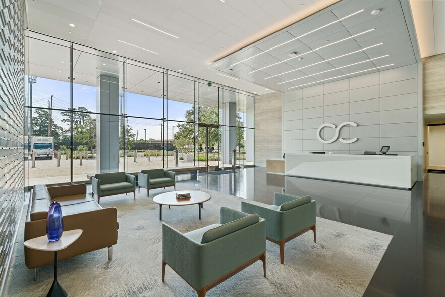 More Photos Of 8020 Katy Fwy, Houston Office For Lease