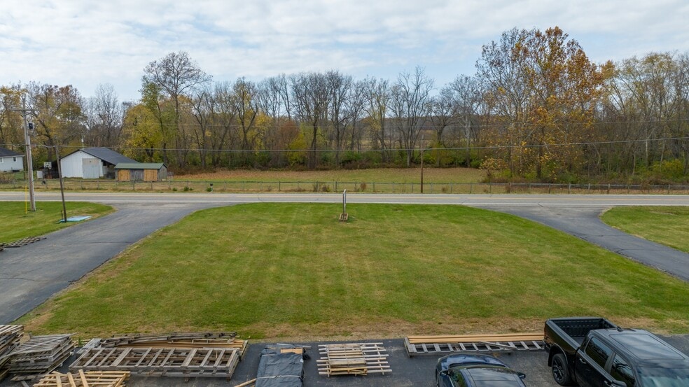 More Photos Of 12630 Walnut Creek Pike, Ashville Warehouse For Lease