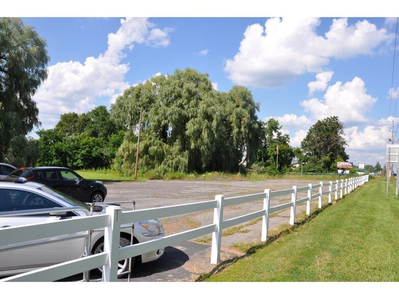 More Photos Of 1274 Dryden Rd, Ithaca Garden Center For Sale