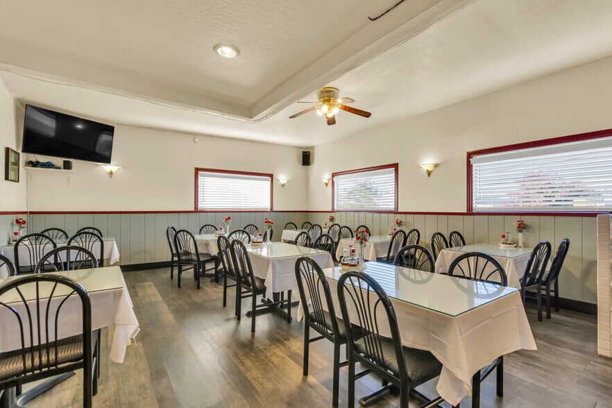 More Photos Of 7223 55th St, Sacramento Restaurant For Sale