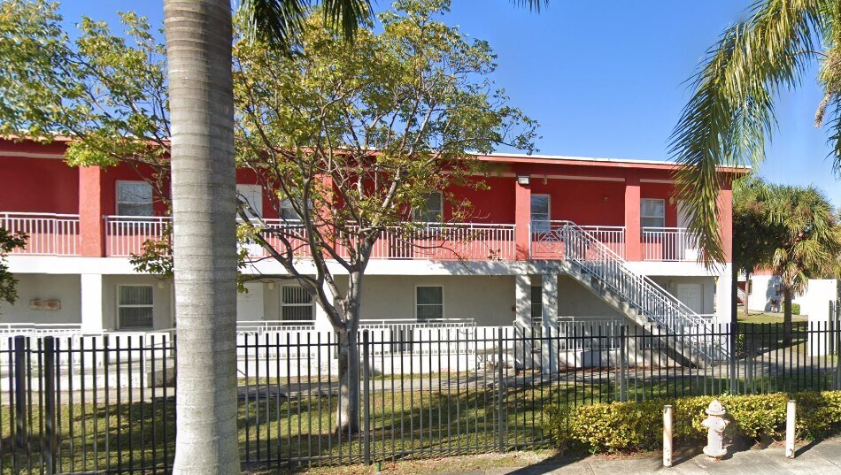 More Photos Of 1431 NW 71st St, Miami Apartments For Sale