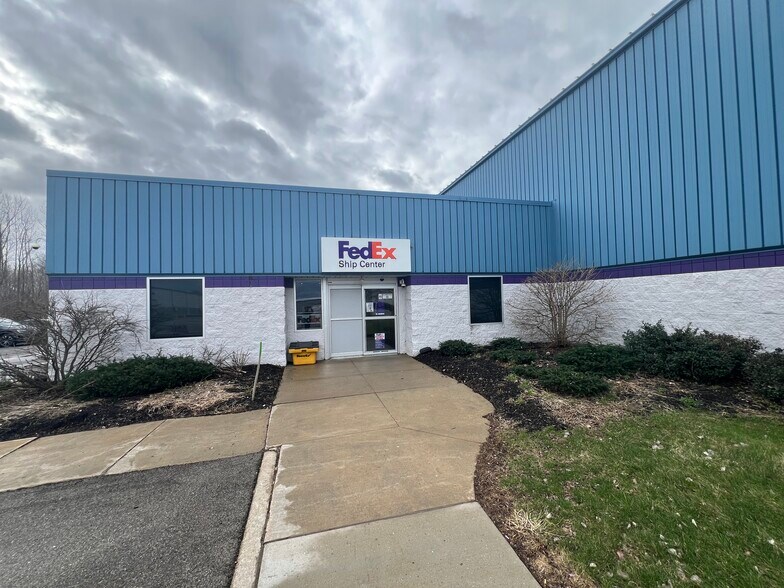 More Photos Of 3017 W 17th St, Erie Warehouse For Sale