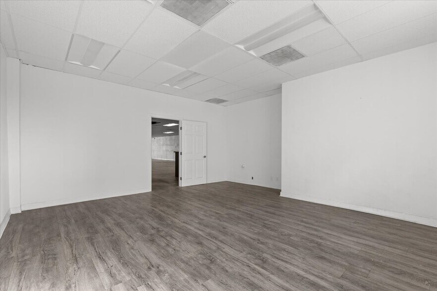 More Photos Of 213-219 S La Brea Ave, Inglewood Storefront For Lease