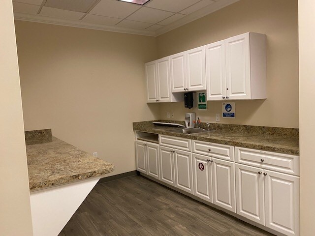 More Photos Of 880 37th Pl, Vero Beach Medical For Lease