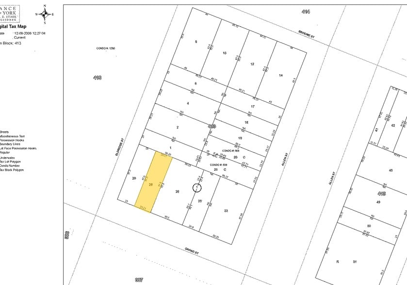 More Photos Of 292 Grand St, New York Storefront For Lease