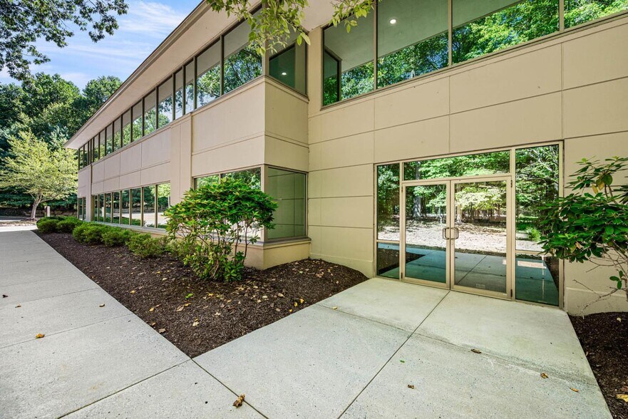 More Photos Of 505 Eagleview Blvd, Exton Unknown For Lease