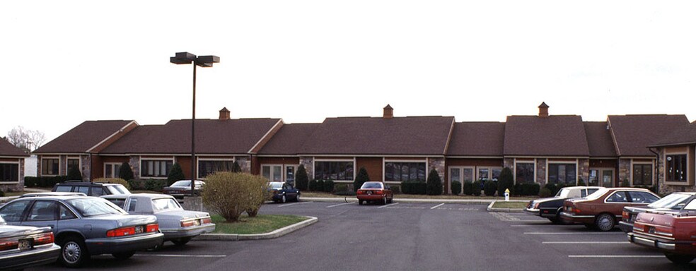 More Photos Of 930-936 Lenape Dr, New Britain Office For Sale