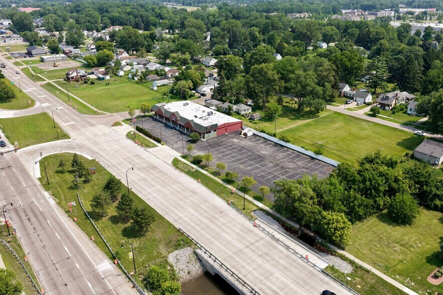 More Photos Of 14625 Telegraph Rd, Taylor Freestanding For Lease