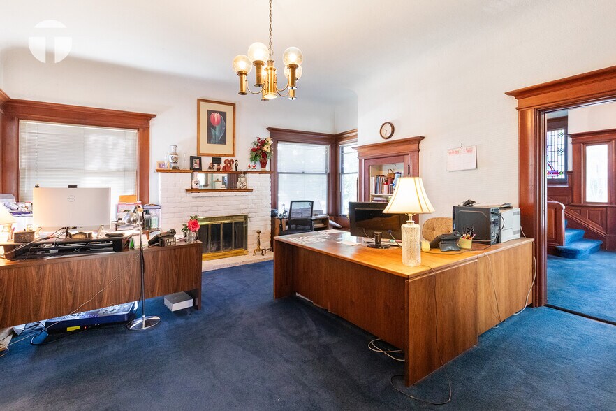 More Photos Of 2131 L St, Sacramento Office Residential For Sale