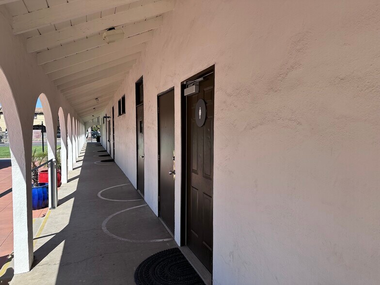 More Photos Of 610 N San Antonio Ave, Pomona Specialty For Lease