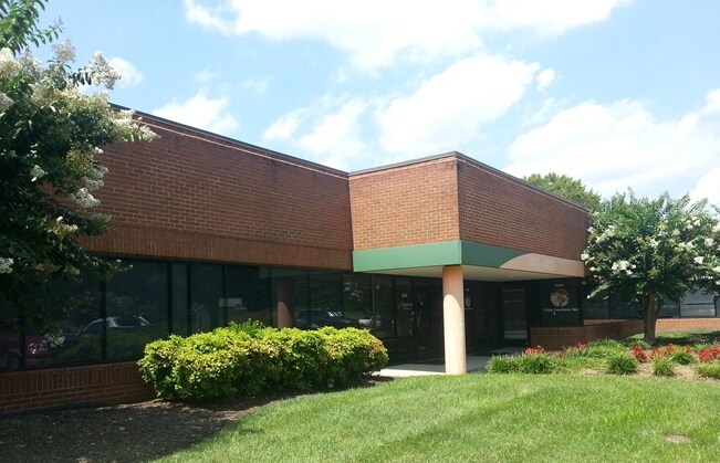 More Photos Of 4401-4453 Crossings Blvd, Prince George Office For Sale