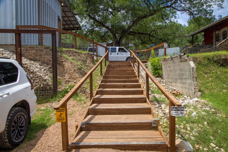 More Photos Of 7308 River Rd, New Braunfels Sports And Entertainment For Sale