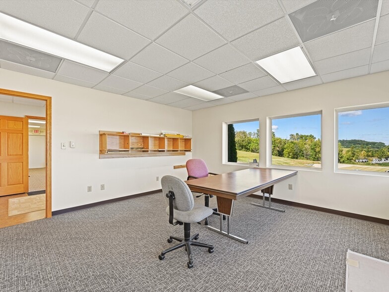 More Photos Of 10496 Ironwood Dr, Dubuque Land For Sale