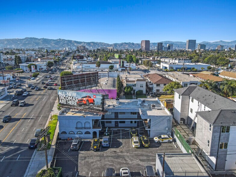 More Photos Of 1436 S La Cienega Blvd, Los Angeles Office For Sale