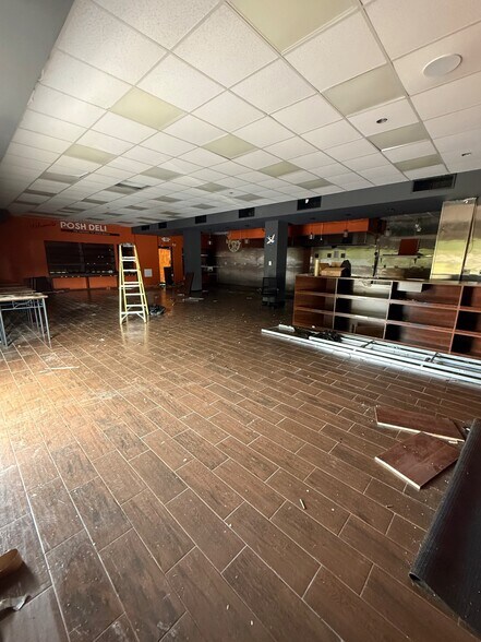 More Photos Of 3266 Merrick Rd, Wantagh Restaurant For Lease