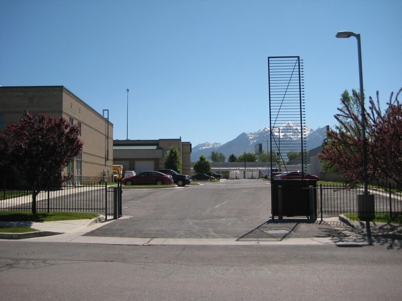 More Photos Of 7777 S Allen St, Midvale Light Manufacturing For Lease