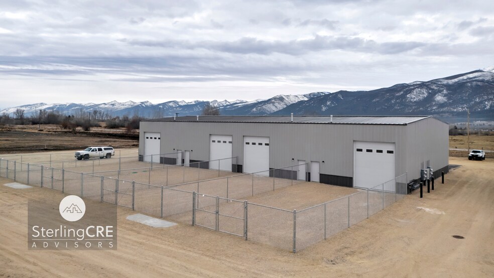 More Photos Of 422 Industry Loop, Stevensville Manufacturing For Lease