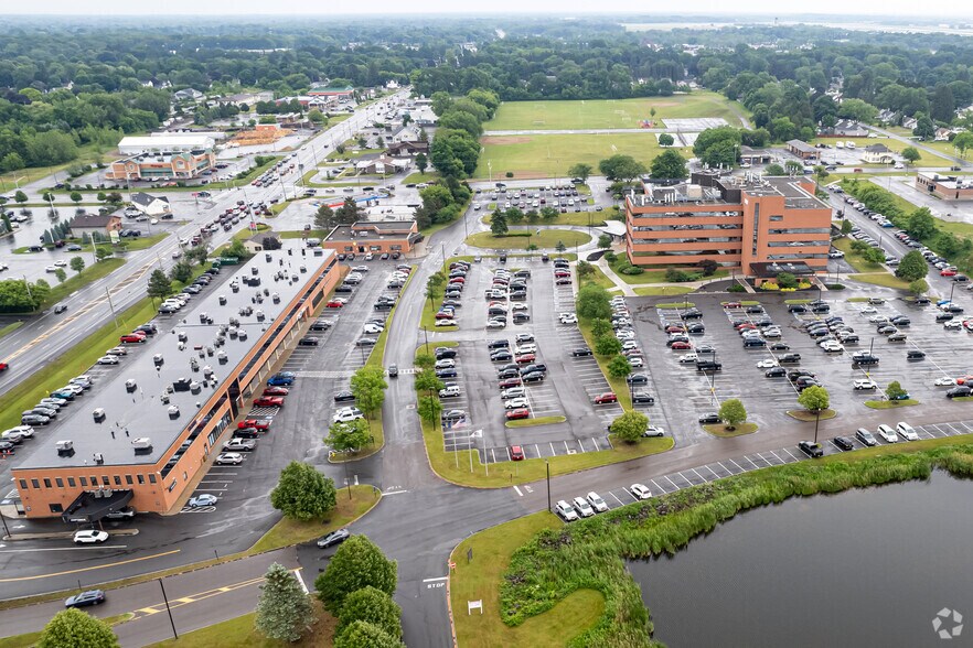 More Photos Of 5100 W Taft Rd, Liverpool Medical For Lease