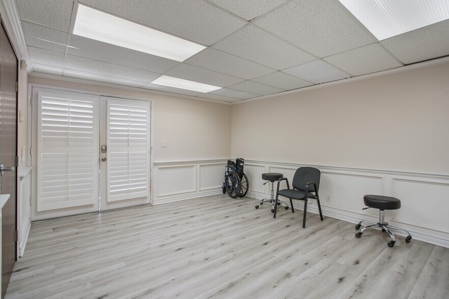 More Photos Of 2170 S El Camino Real, Oceanside Office For Sale