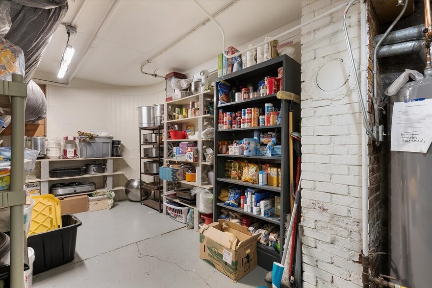 More Photos Of 2100 7th St, Baker City Specialty For Sale