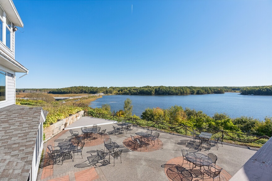 More Photos Of 161 Main St, Woolwich Restaurant For Sale