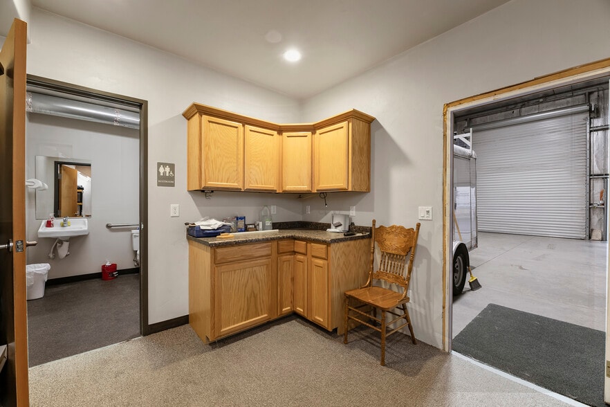 More Photos Of 658 Dutton rd, Eagle Point Service For Sale