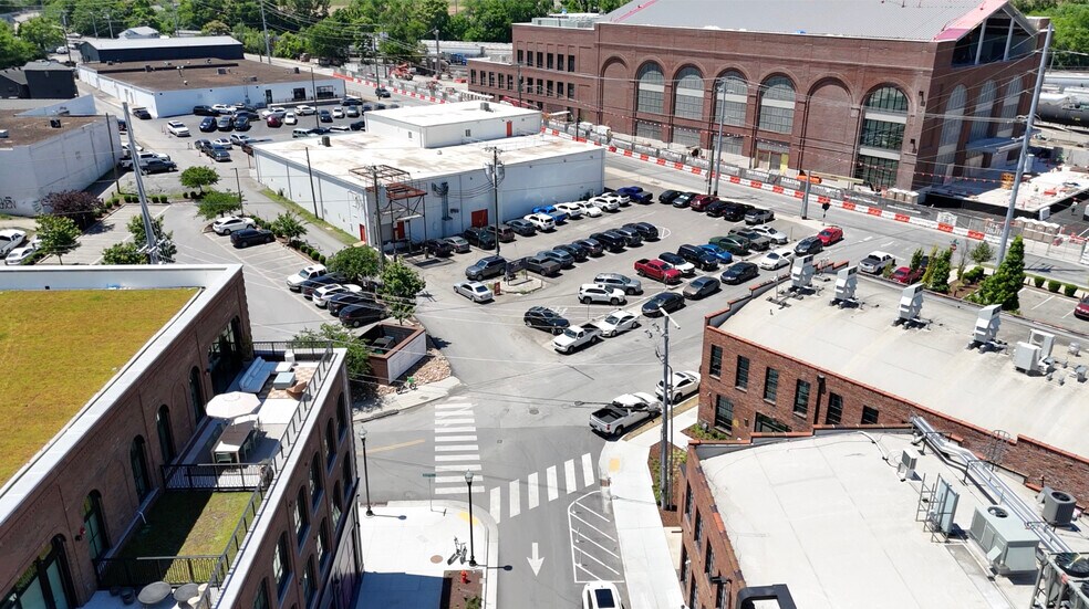 More Photos Of 469 Chestnut St, Nashville General Retail For Lease
