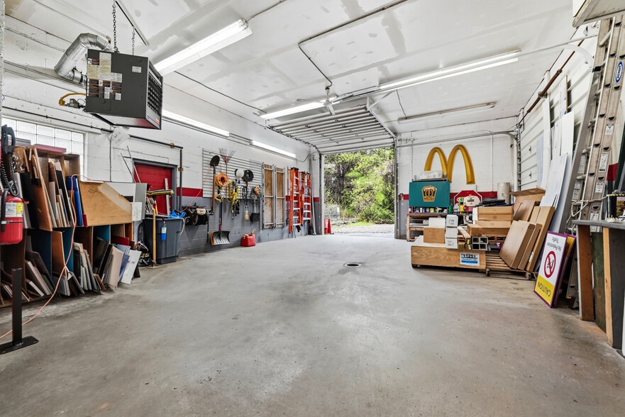 More Photos Of 508 Rodi Rd, Pittsburgh Flex For Sale