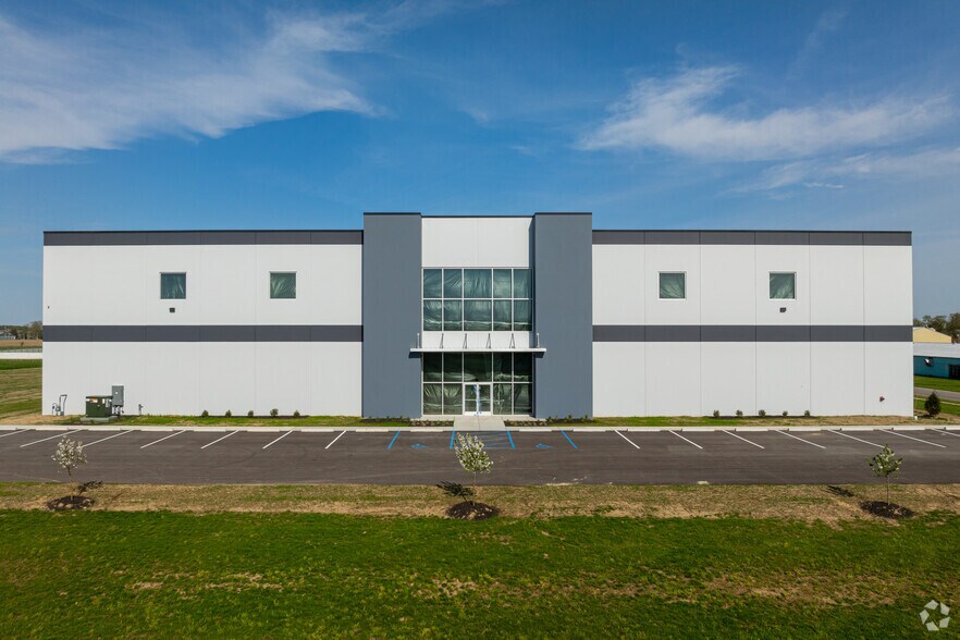 More Photos Of 239 N Heartland Dr, Delphi Warehouse For Sale