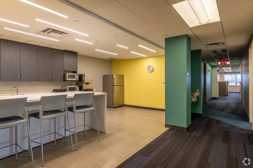 More Photos Of 1130 Route 22 E, Bridgewater Office For Sale