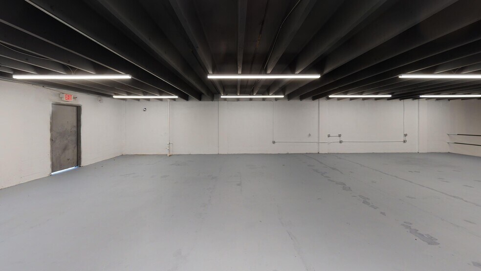 More Photos Of 4760 NW 17th Ave, Miami Warehouse For Sale