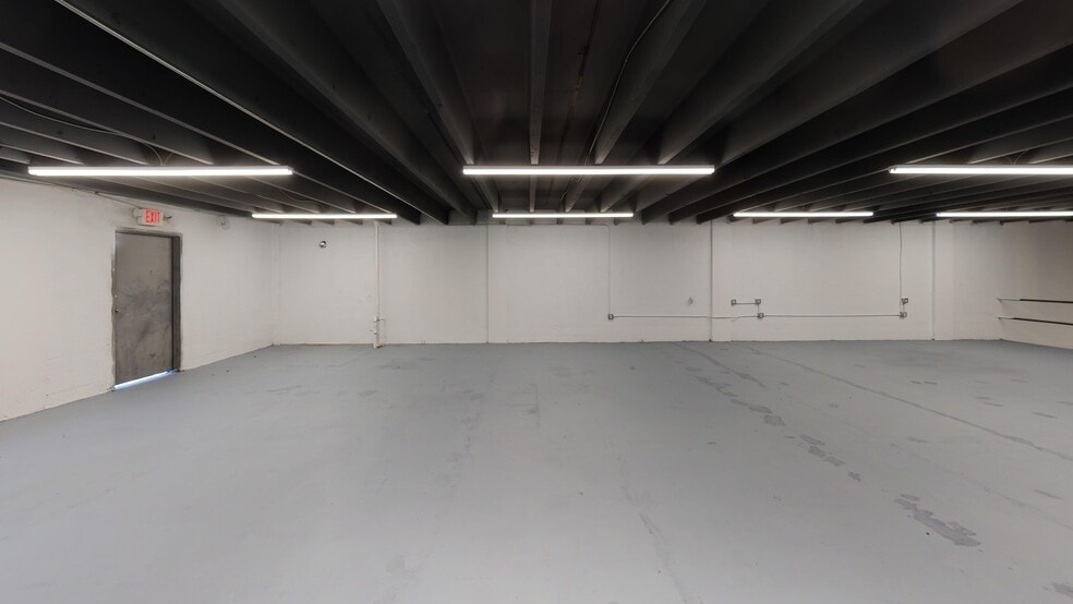 More Photos Of 4760 NW 17th Ave, Miami Warehouse For Sale