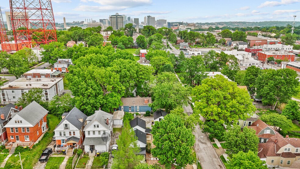 More Photos Of 56 E 32nd St, Kansas City Apartments For Sale
