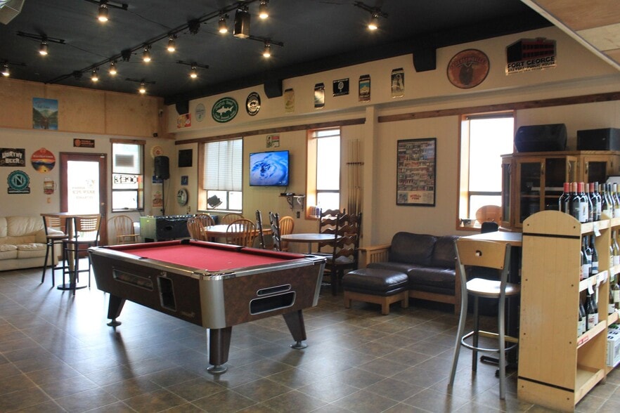 More Photos Of 2703 Marine Dr, Astoria Bar For Sale