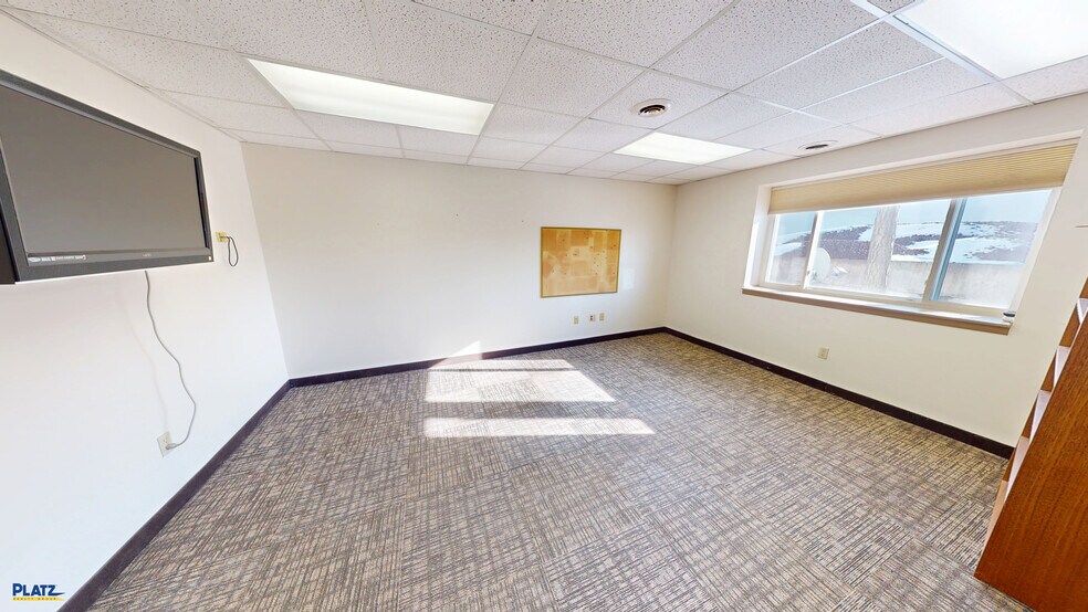 More Photos Of 8063 Southern Blvd, Youngstown Warehouse For Lease