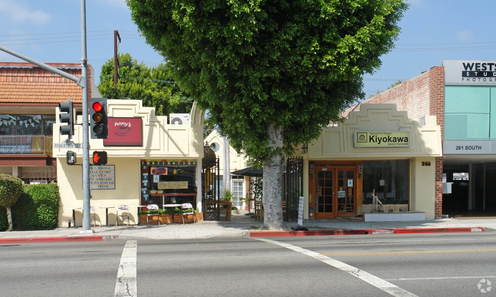 Primary Photo Of 265 S Robertson Blvd, Beverly Hills Restaurant For Lease