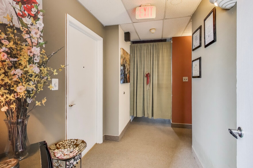 More Photos Of 6400 Seven Corners Pl, Falls Church Office For Sale